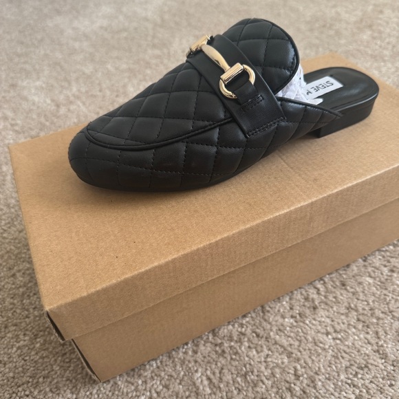 New in Box black quilted slip on flat loafer shoes size 5.5 - Picture 8 of 14